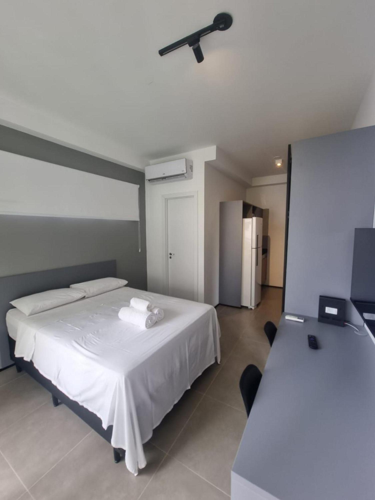 Em Moema Sp Apartamento